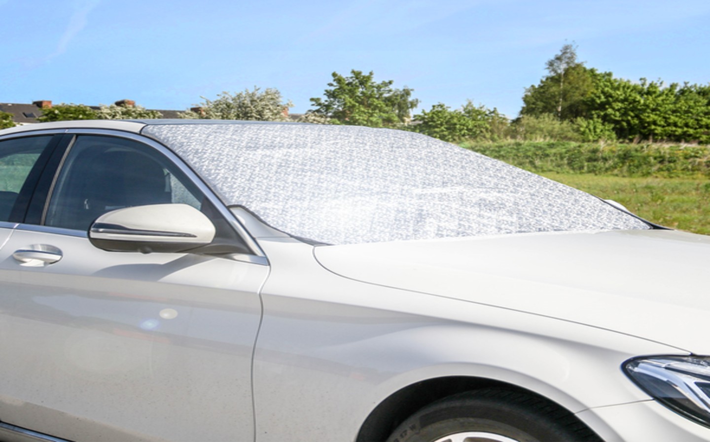 car-windscreen-cover