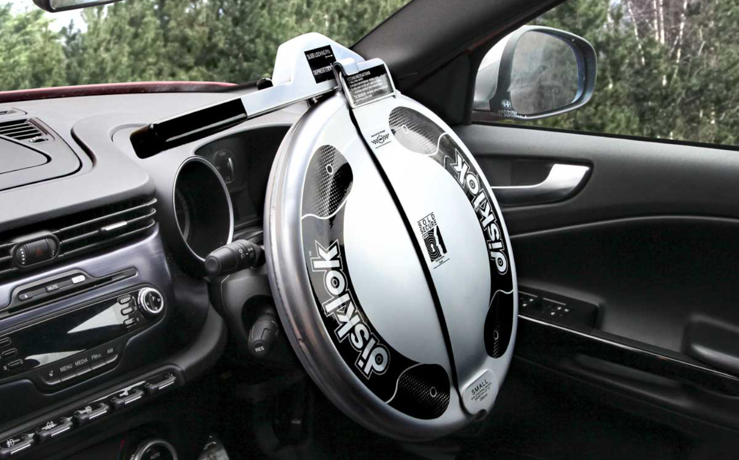 Disklok steering wheel lock